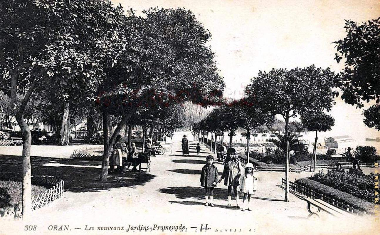 2507- Oran - Nouveaux Jardins- Promenade.jpg
